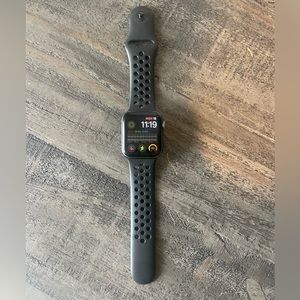 Graphite Apple Watch Series 4 with Black Nike Band